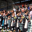 De spelers bedanken de supporters na de laatste thuiswedstrijd van 21 april 2013